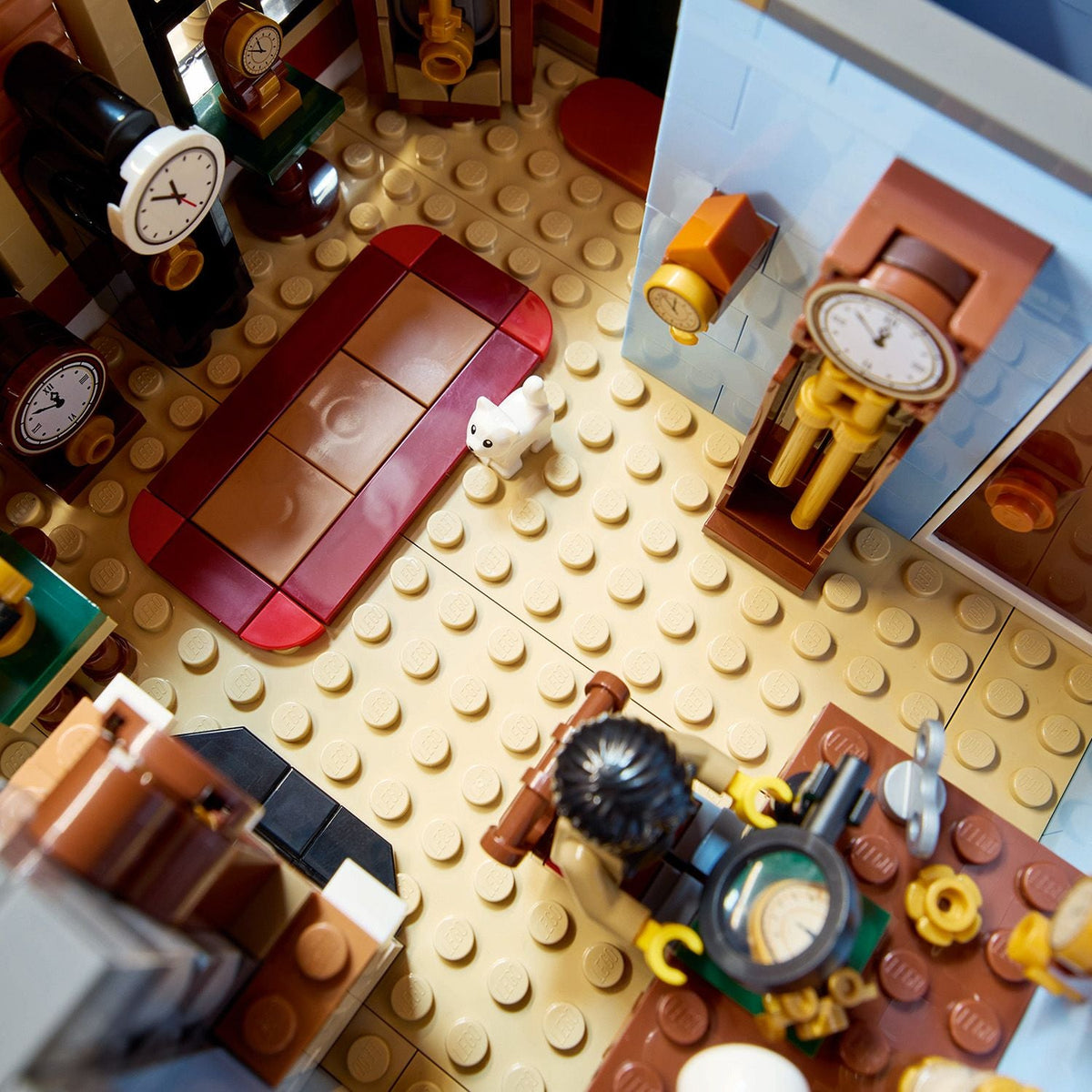 LEGO® Icons Tudor Corner
