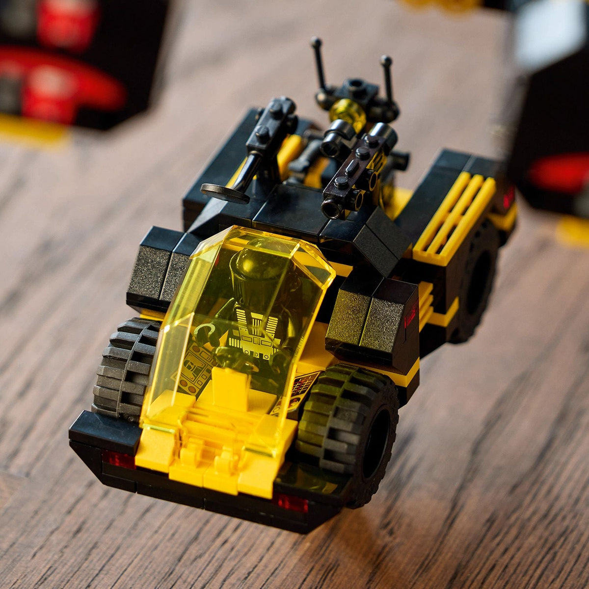 LEGO® Icons Blacktron Renegade