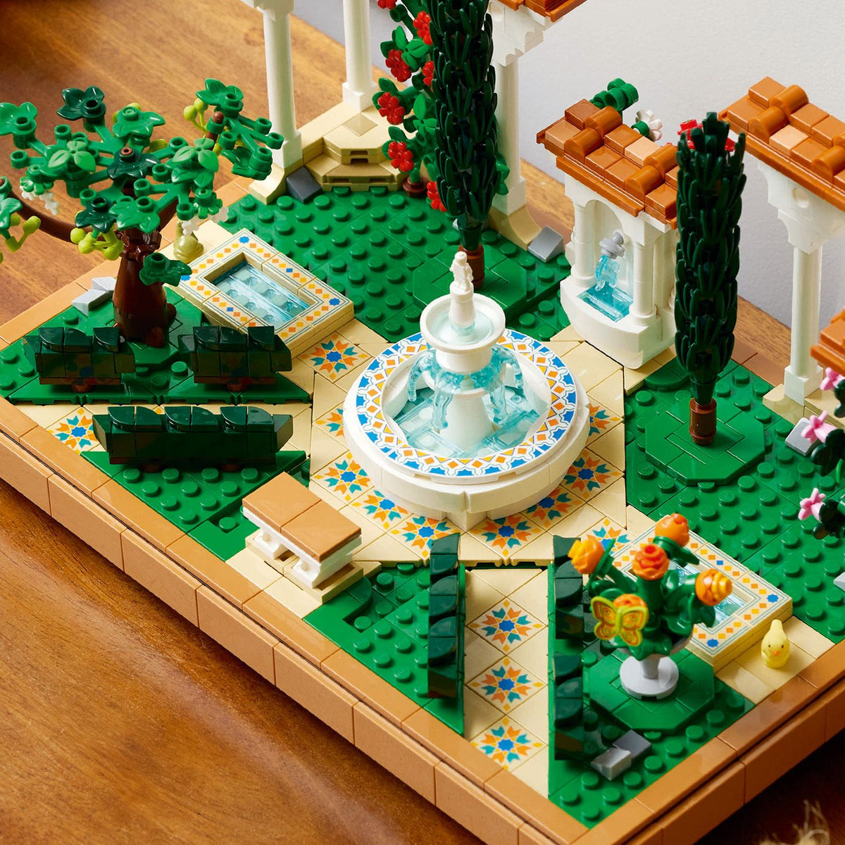 LEGO® Icons Fountain Garden