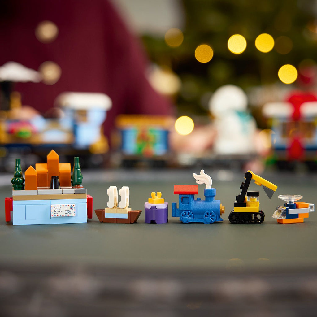 LEGO® Icons Holiday Express Train