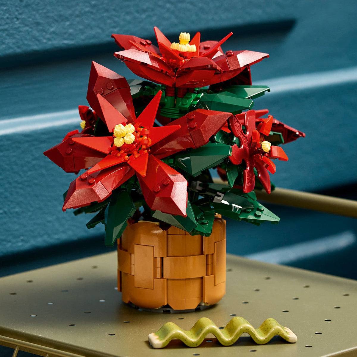 LEGO® Icons Poinsettia