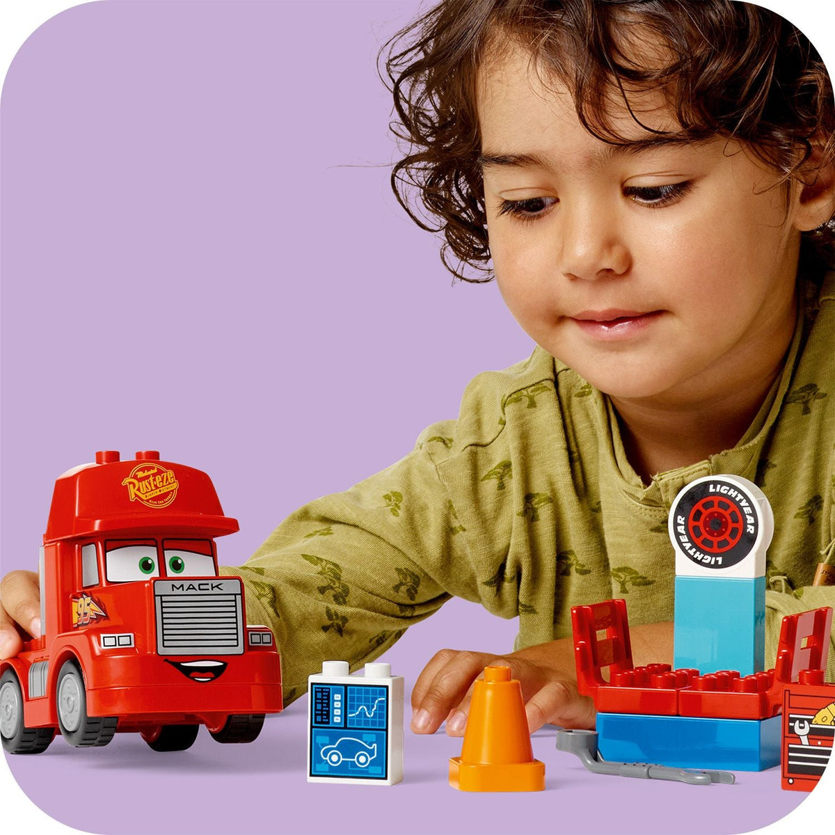 LEGO® DUPLO® | Disney and Pixar’s Cars Mack at the Race