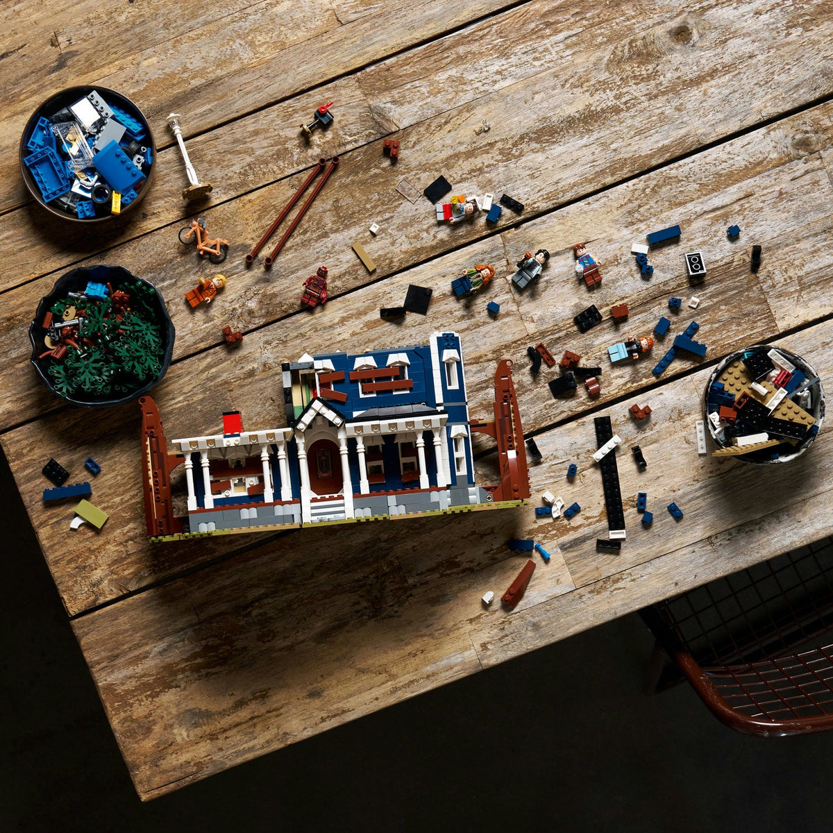 LEGO® Icons Stranger Things: The Creel House