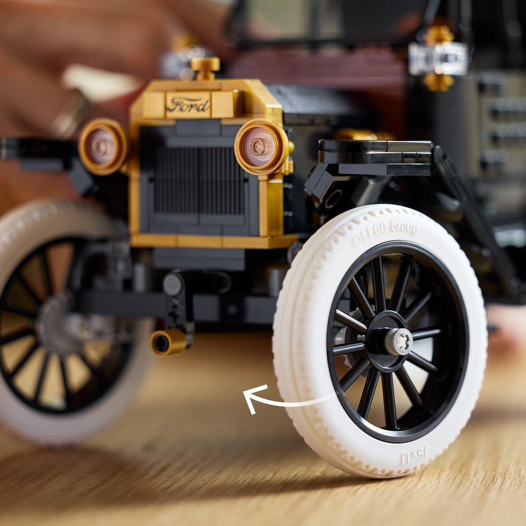 LEGO® Icons Ford Model T
