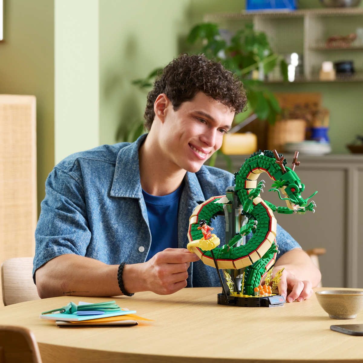 LEGO® Icons Dragon Ball: Shenron & Goku
