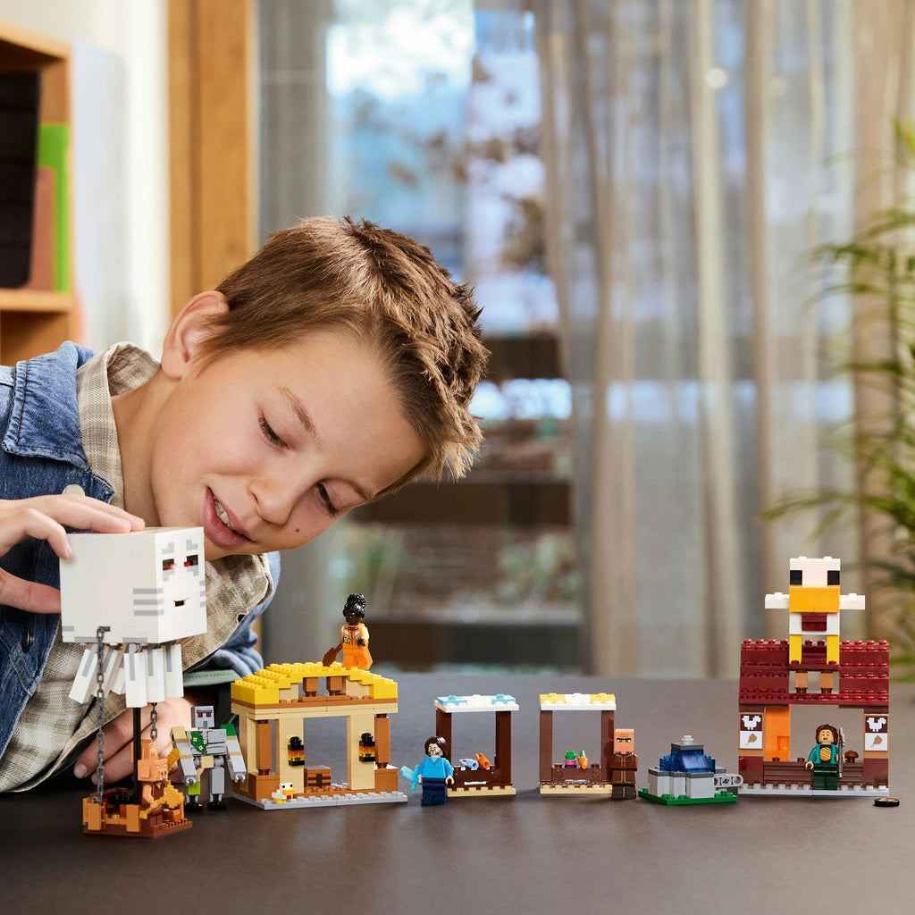 LEGO® Minecraft® The Ghast Balloon Village Attack