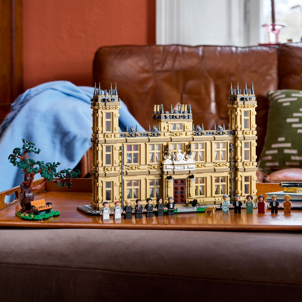 LEGO® Ideas Downton Abbey