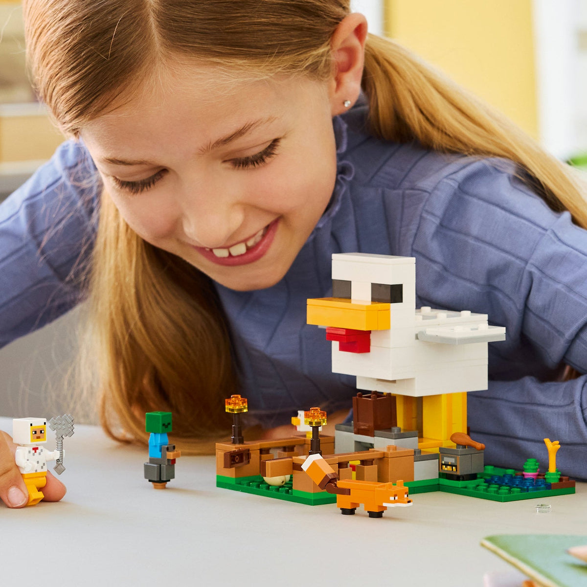 LEGO® Minecraft® Chicken Farm