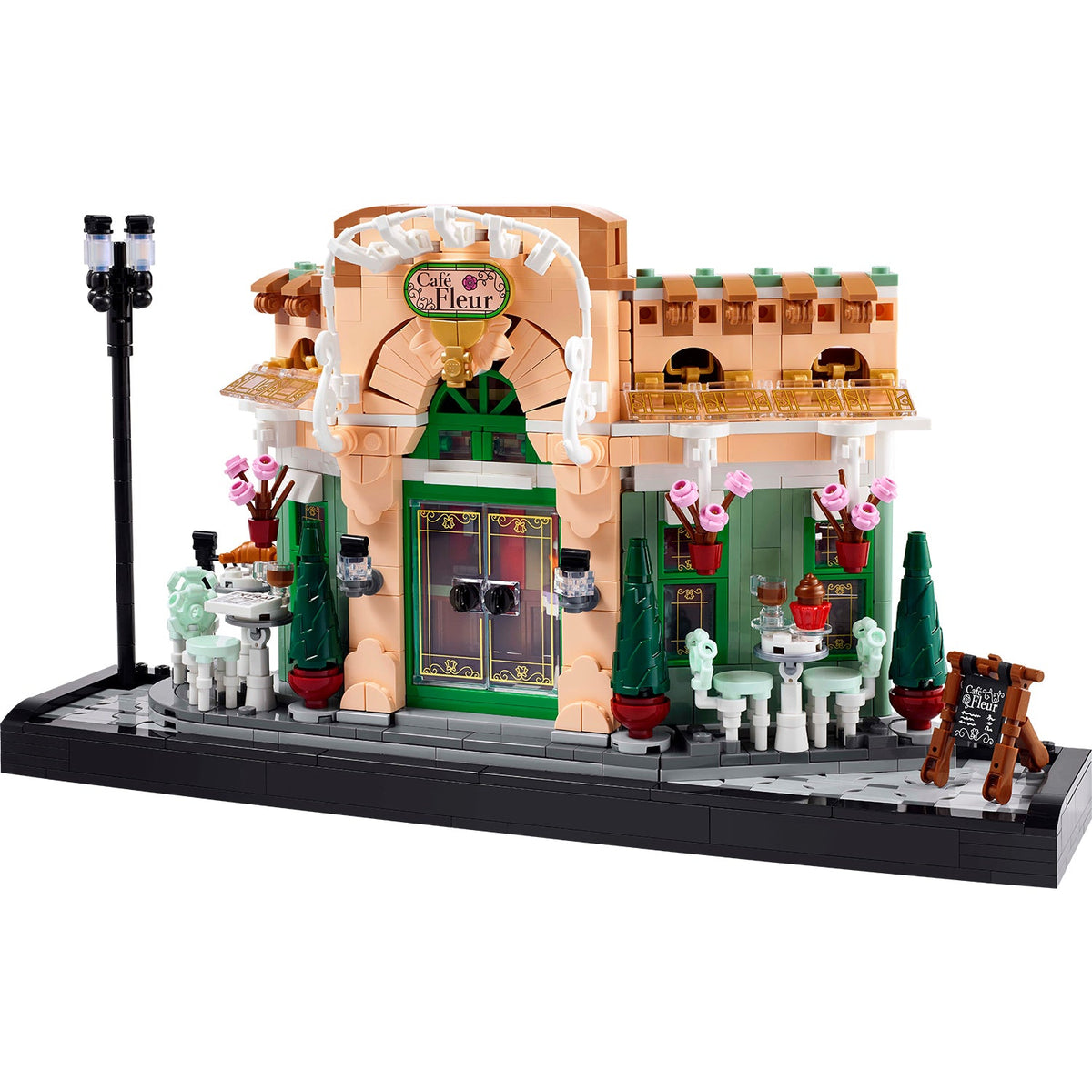LEGO® Icons French Café