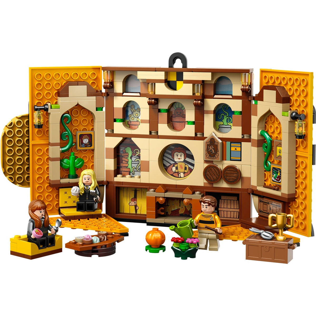 LEGO® Harry Potter™ Hufflepuff™ House banner