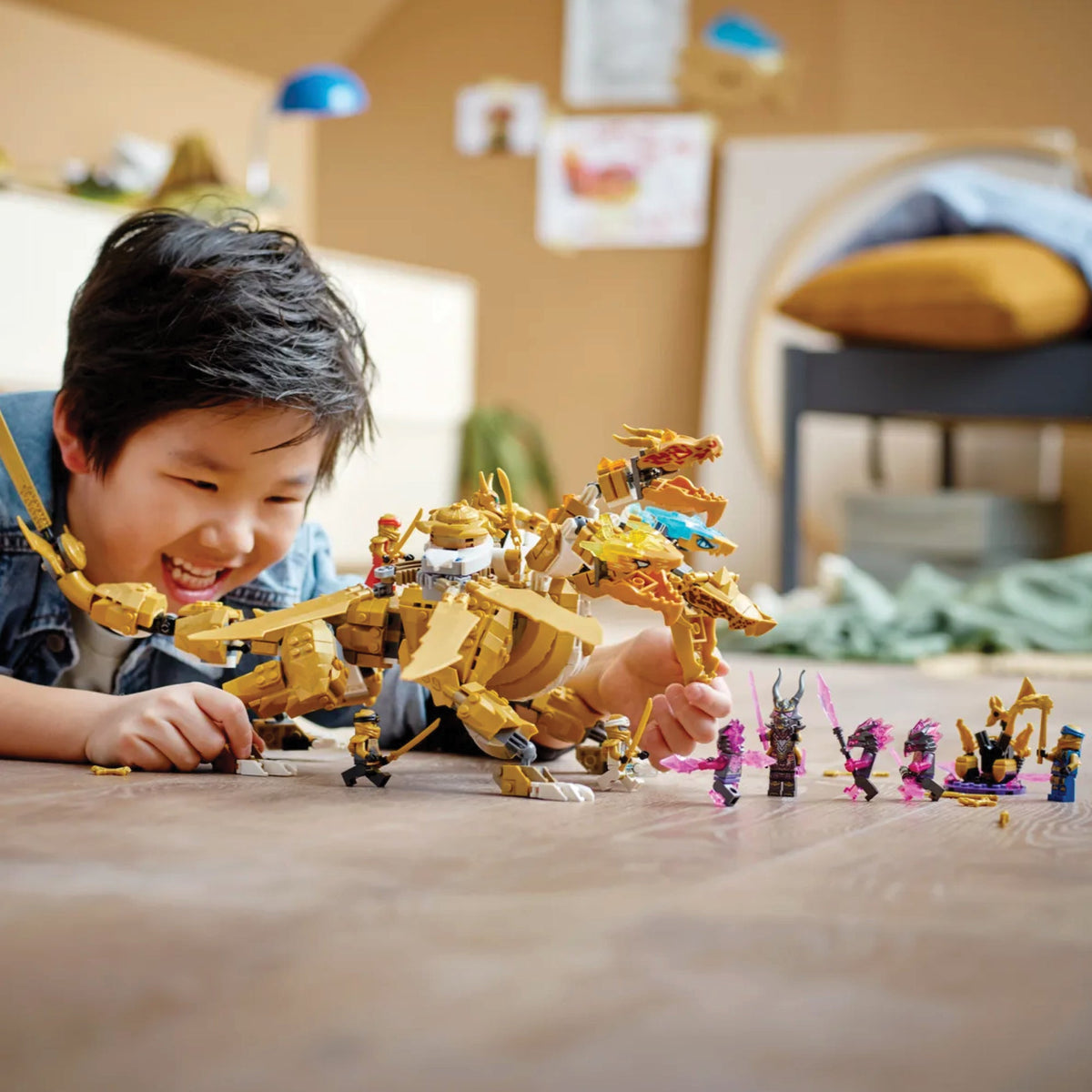 LEGO® NINJAGO® Lloyd’s Golden Ultra Dragon