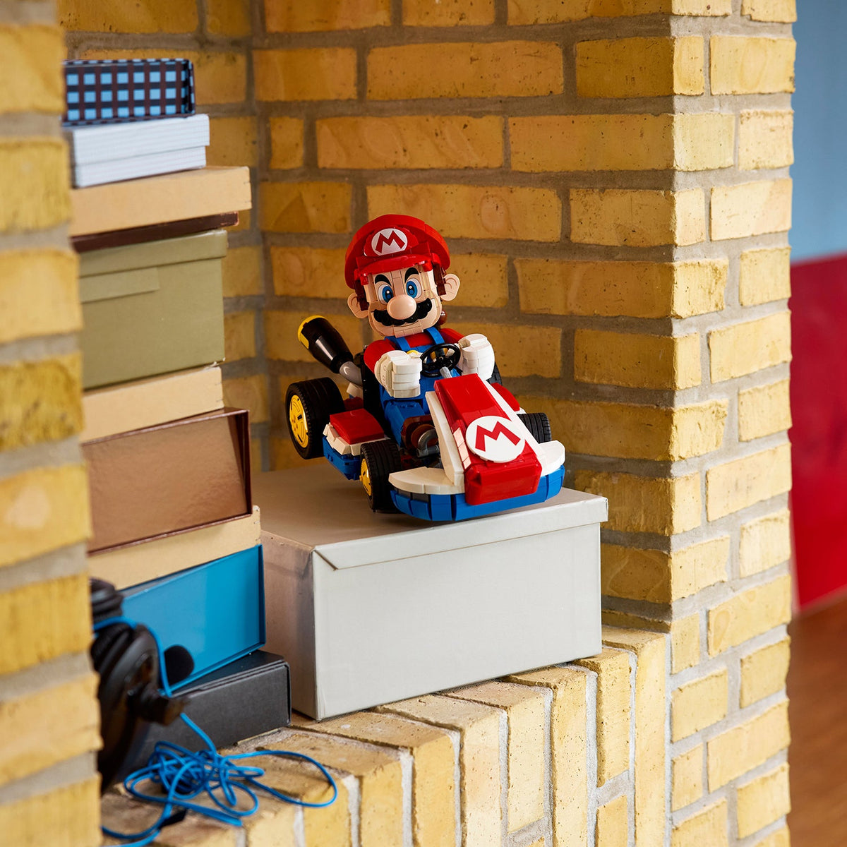 LEGO® Super Mario™: Mario Kart™ – Mario & Standard Kart