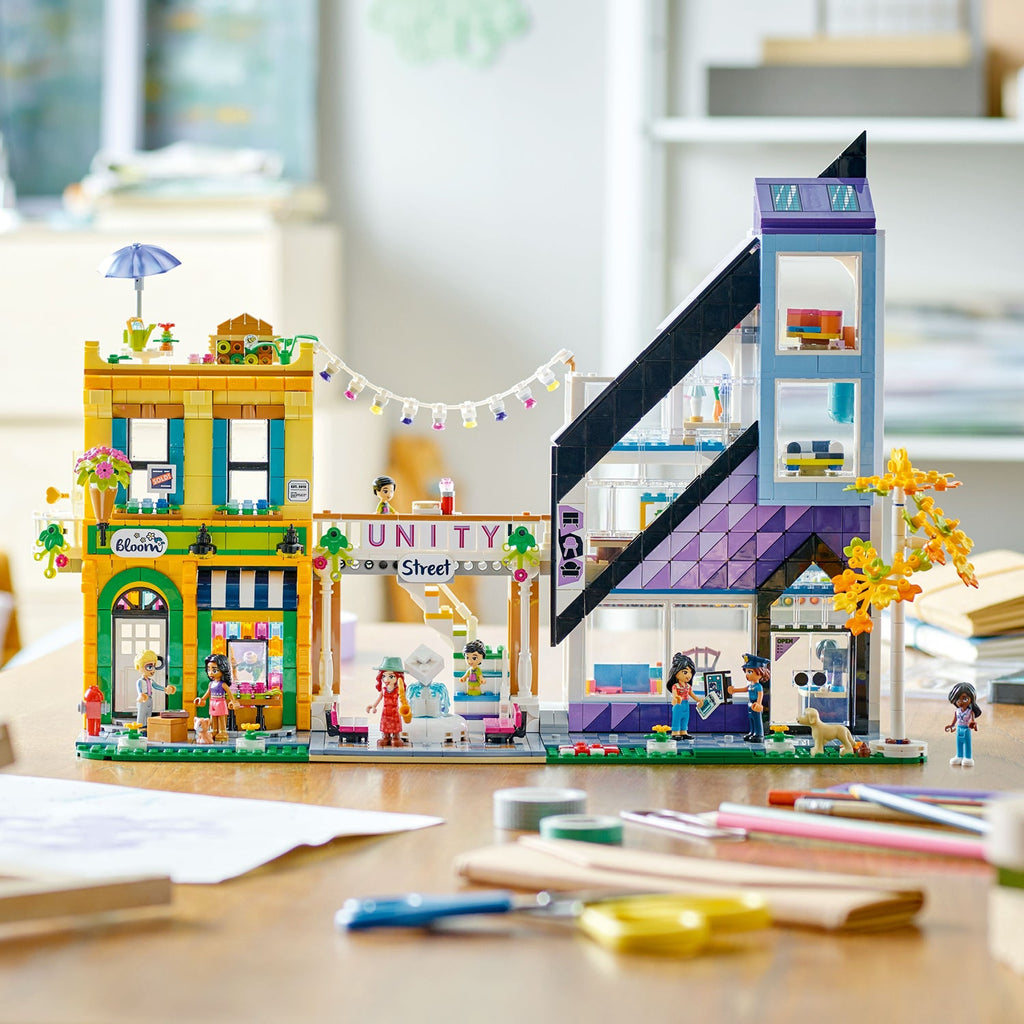 LEGO® Friends™ Downtown Flower and Design Stores