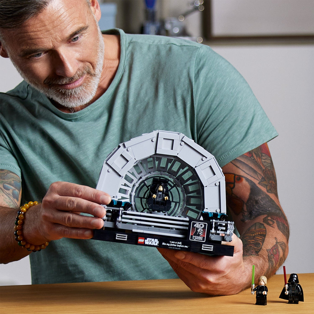 LEGO® Star Wars™ Emperor's Throne Room™ Diorama