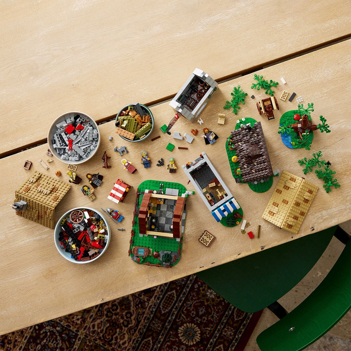 LEGO® Icons Medieval Town Square