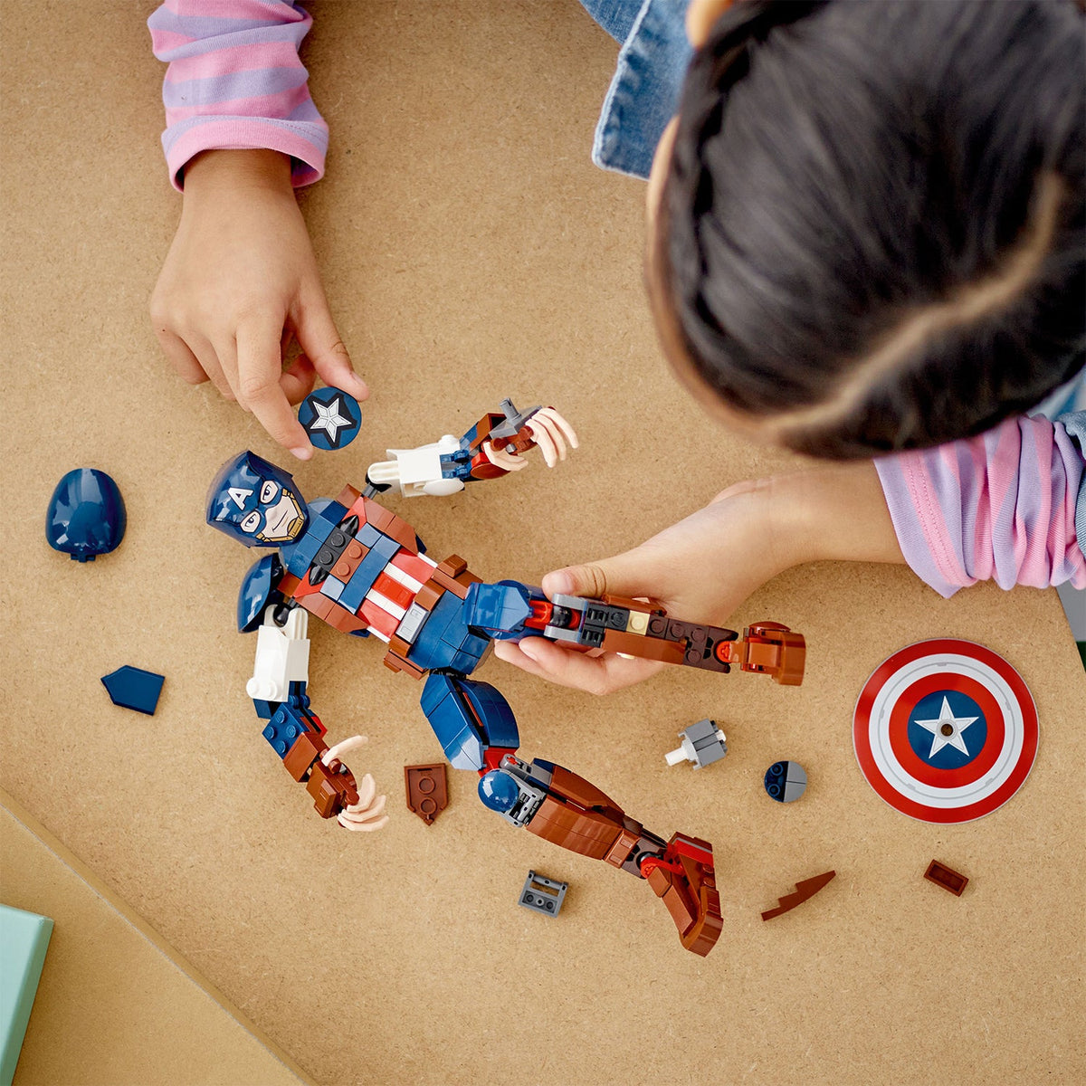 LEGO® Marvel Captain America Construction Figure