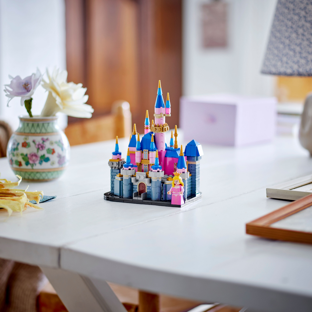 LEGO® Disney™ Mini Disney Sleeping Beauty Castle