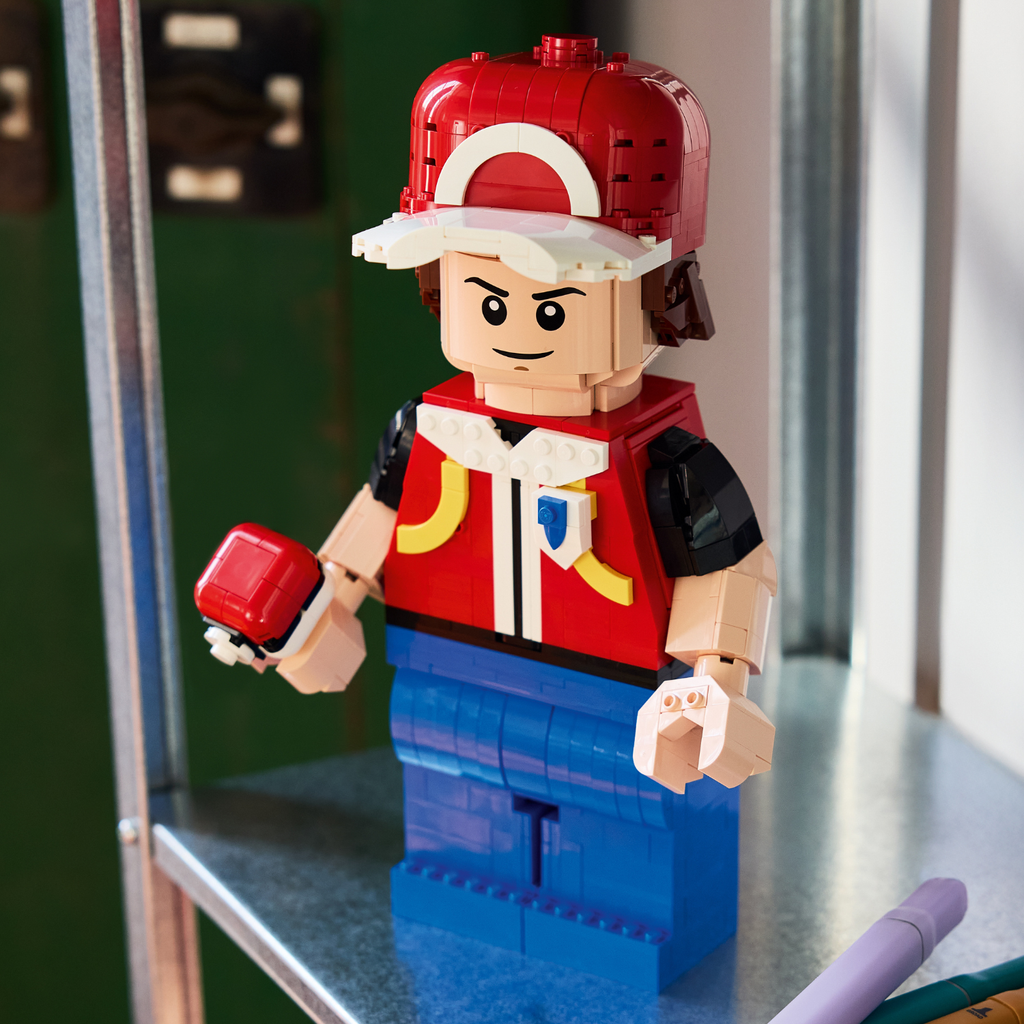 LEGO® Pokémon™ Up-Scaled Red Minifigure