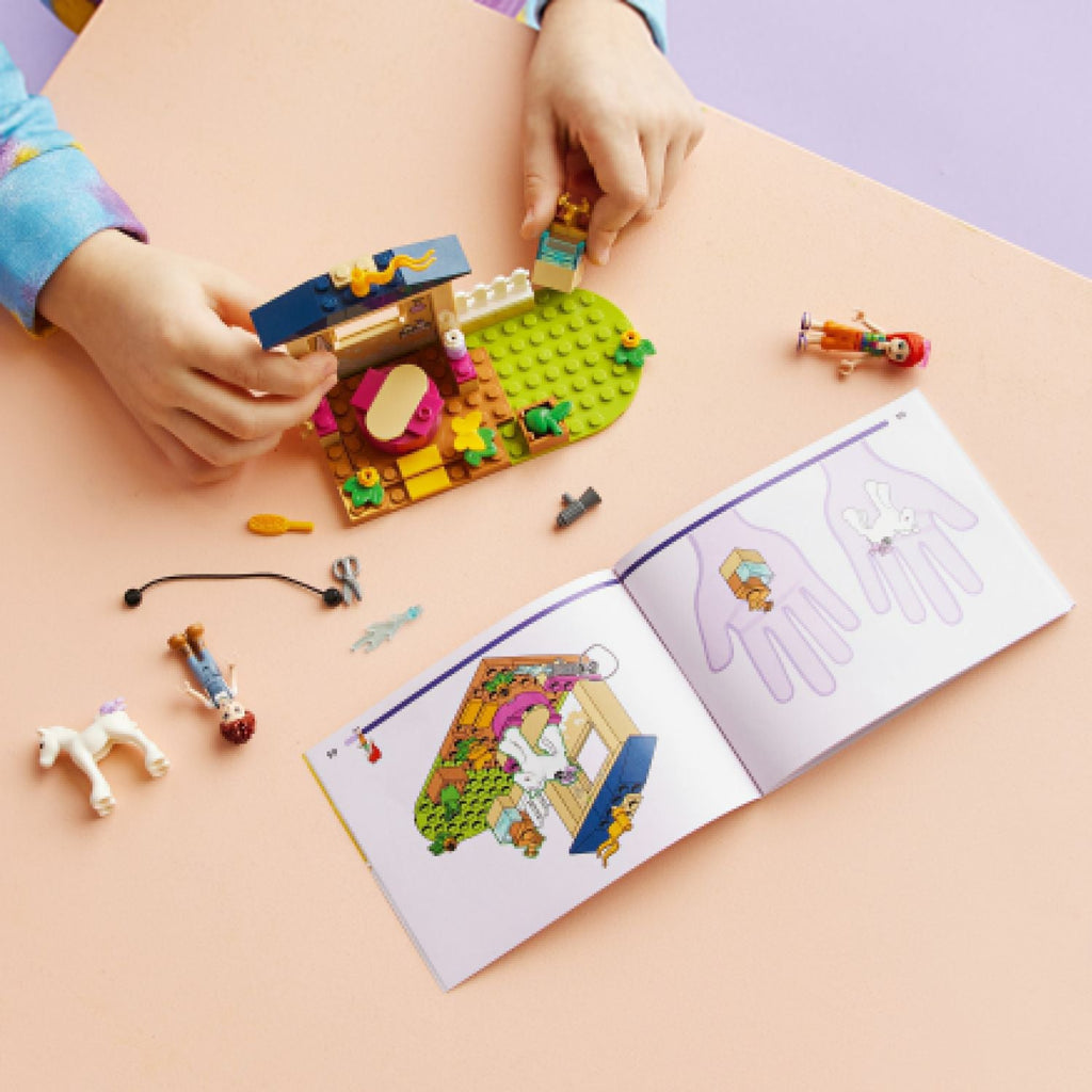 LEGO® Friends™ Pony-Washing Stable