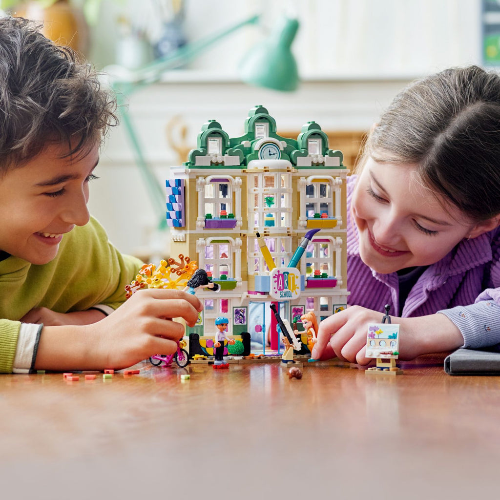 LEGO® Friends™ Emma's Art School