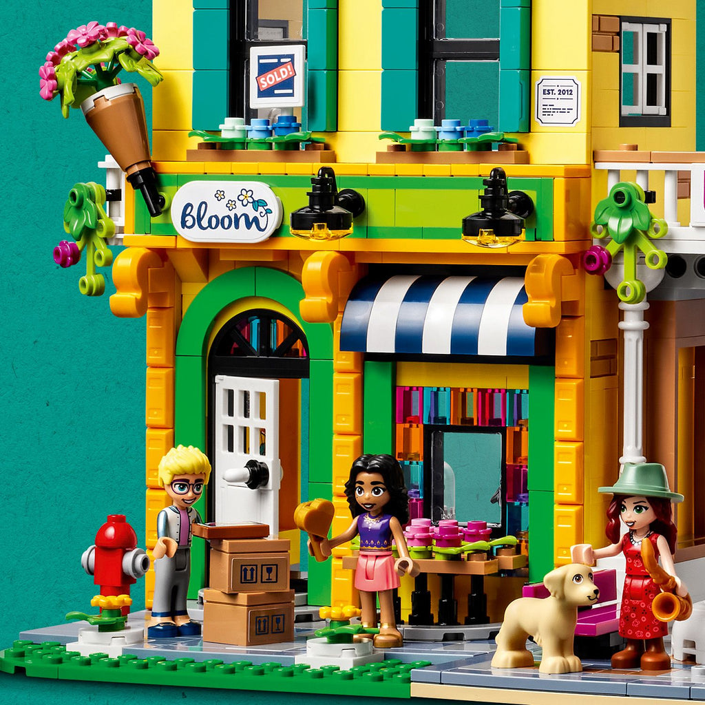 LEGO® Friends™ Downtown Flower and Design Stores