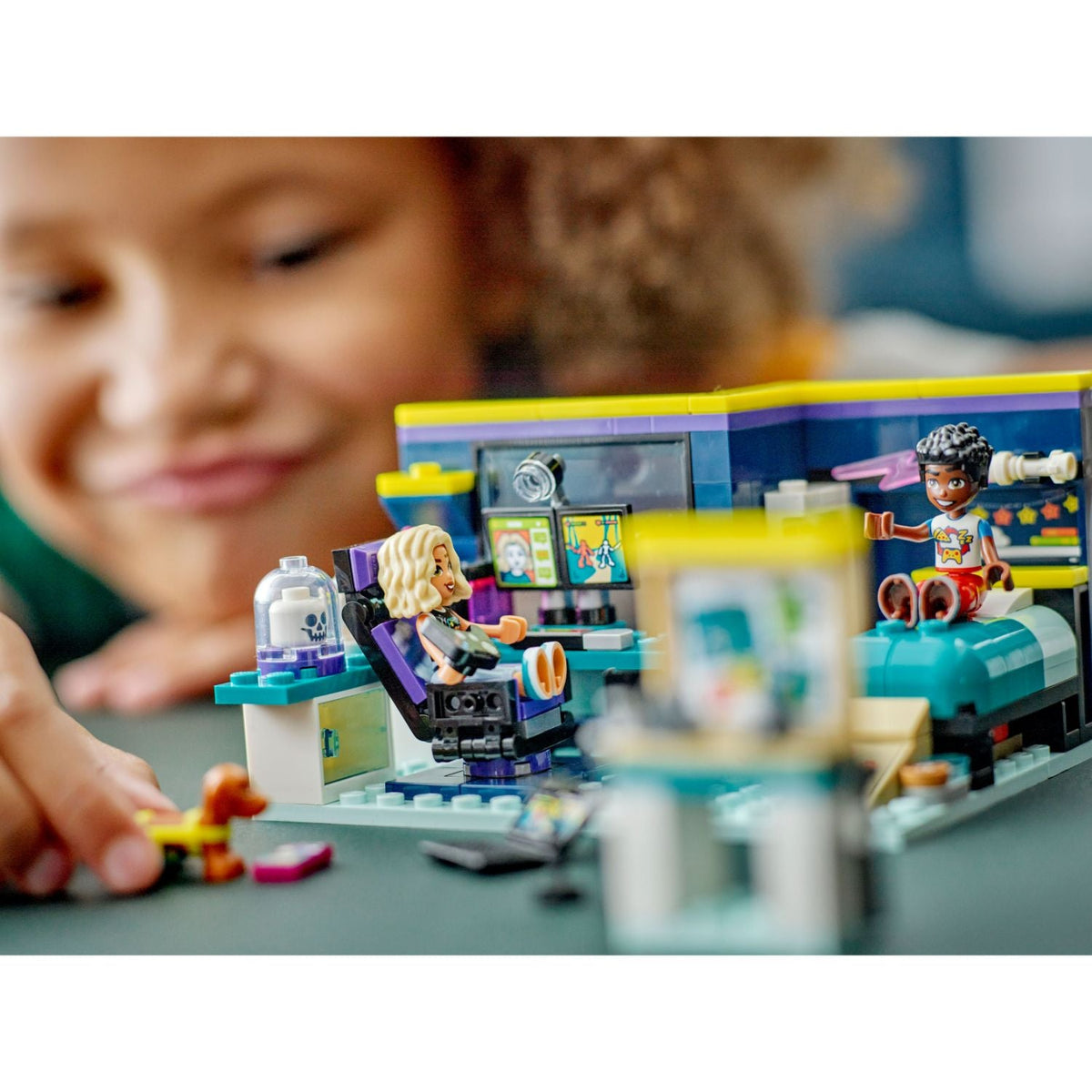 LEGO® Friends™ Nova's Room