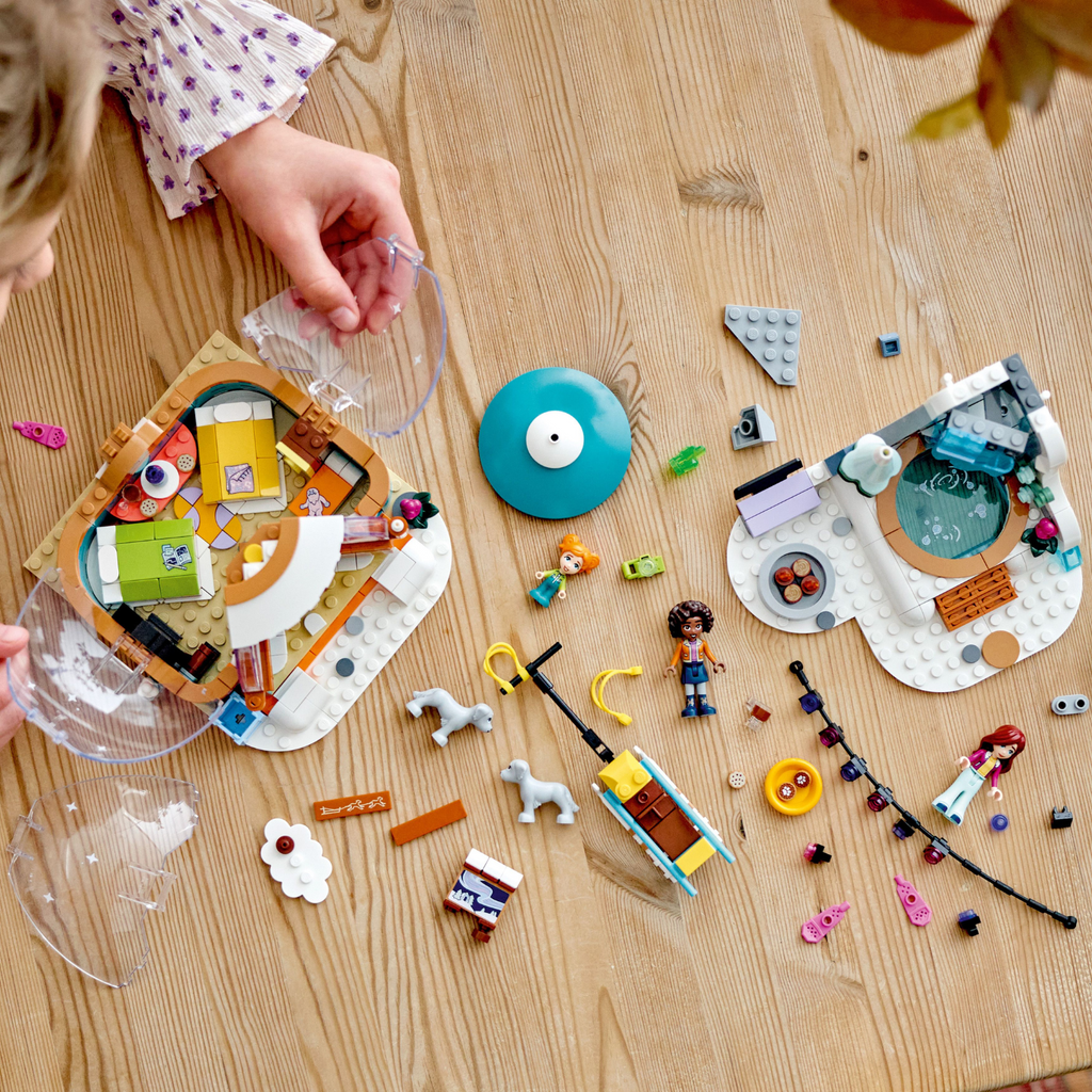 LEGO® Friends™ Igloo Holiday Adventure