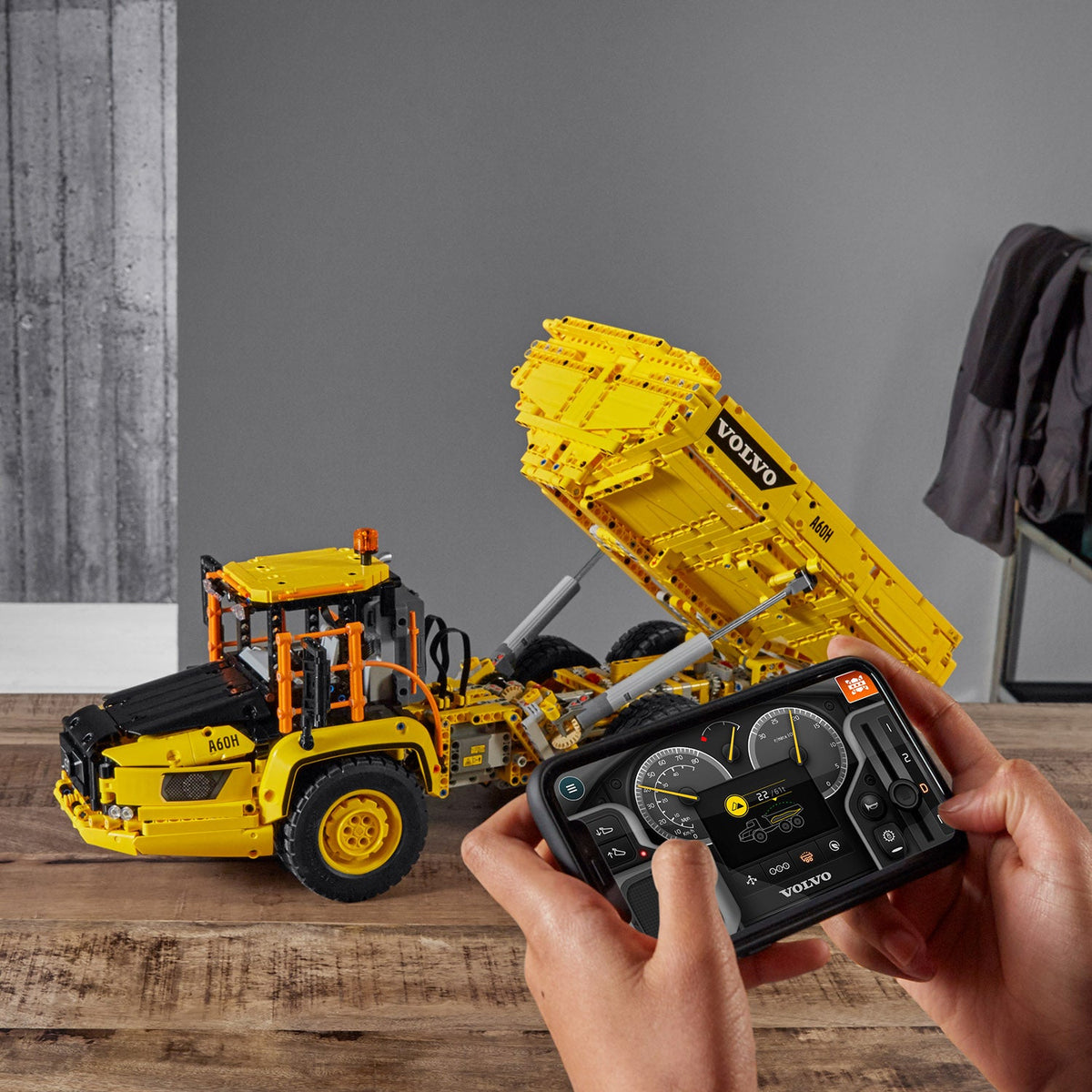 LEGO® Technic 6x6 Volvo Articulated Hauler