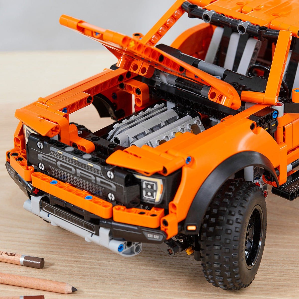 LEGO® Technic Ford F-150 Raptor