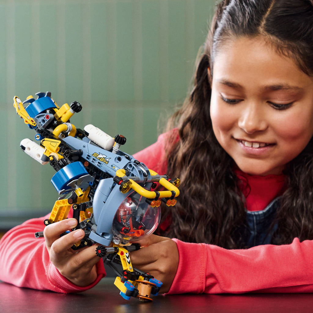 LEGO® Technic Deep-Sea Research Submarine