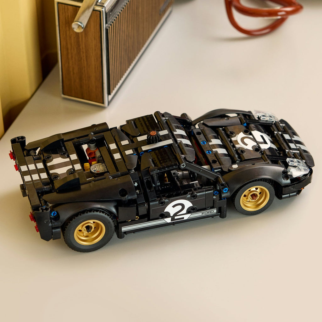 LEGO® Technic 1966 Ford GT40 MKII Race Car