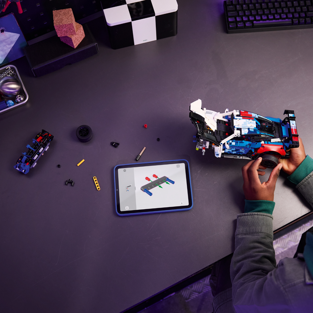 LEGO® Technic BMW M4 GT3 EVO Race Car