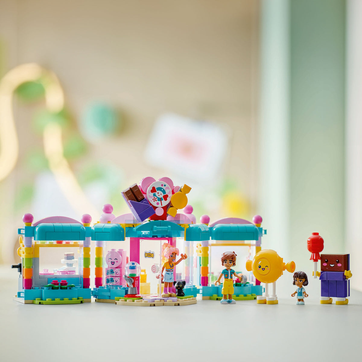 LEGO® Friends™ Heartlake City Candy Store