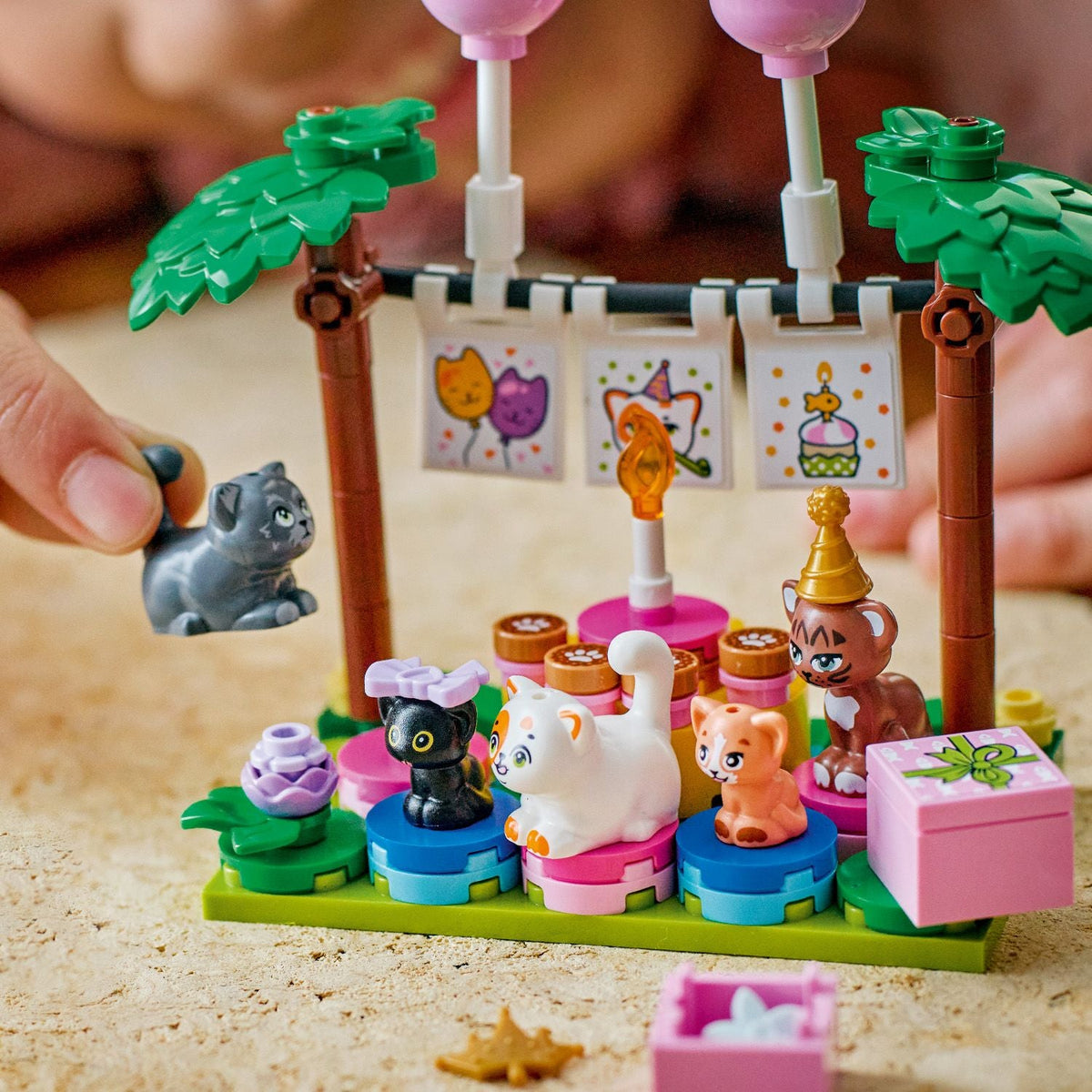 LEGO® Friends Cat Birthday Party & Tree House