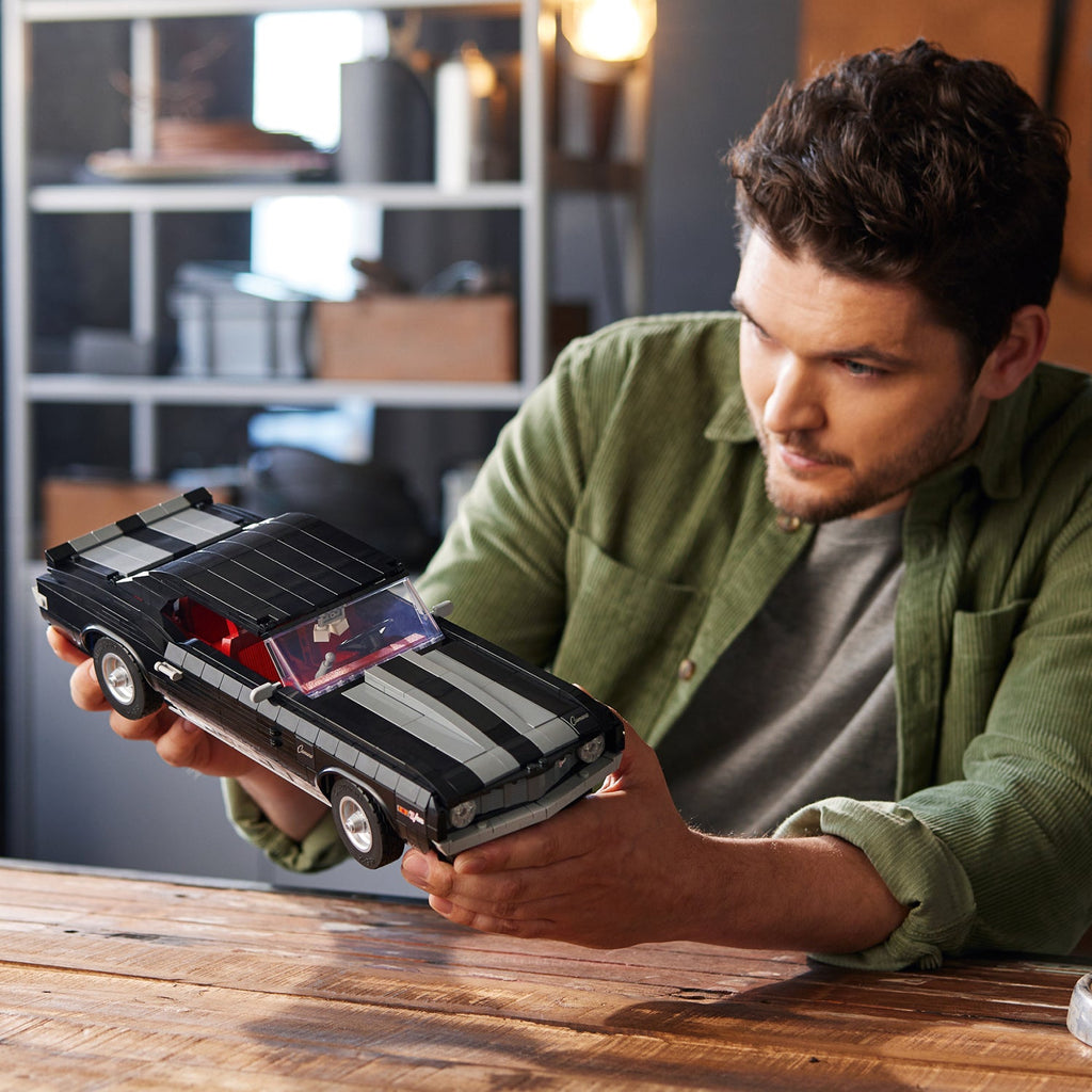 LEGO® Icons Chevrolet Camaro Z28