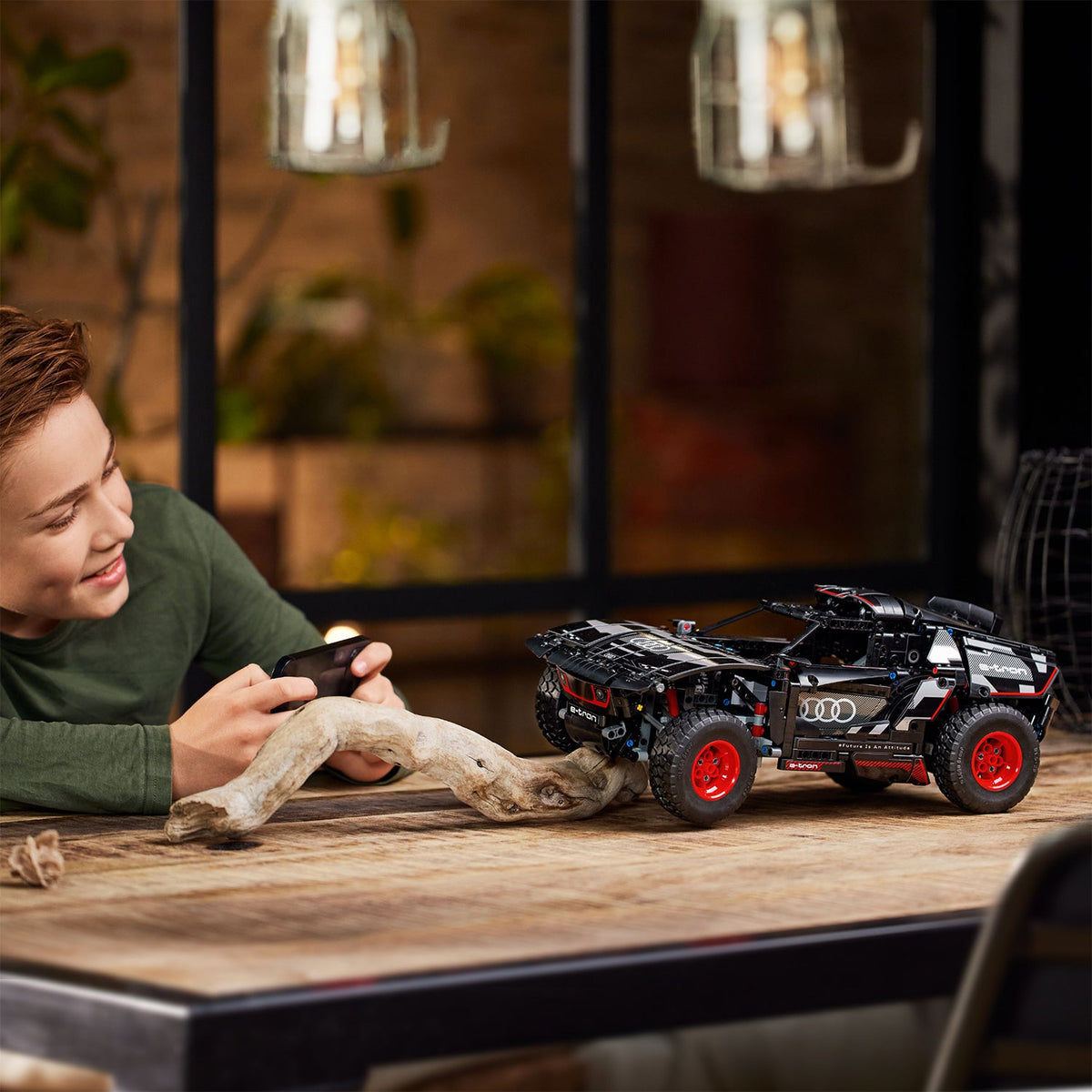 LEGO® Technic Audi RS Q e-tron