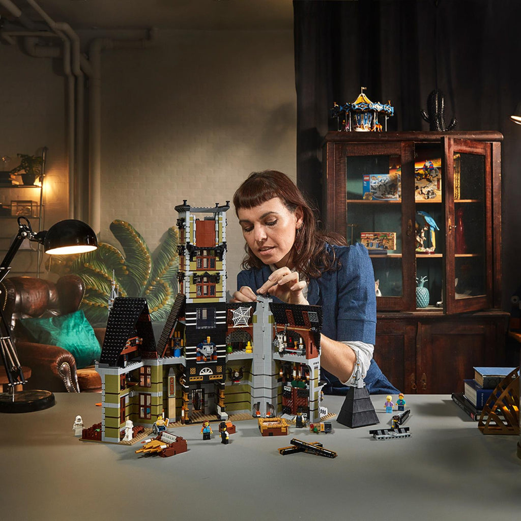 LEGO® Haunted House