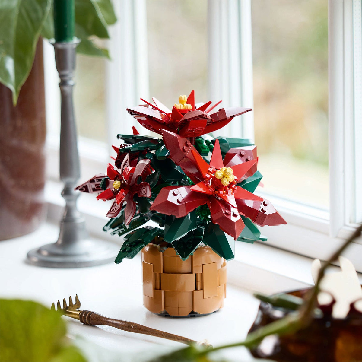 LEGO® Icons Poinsettia