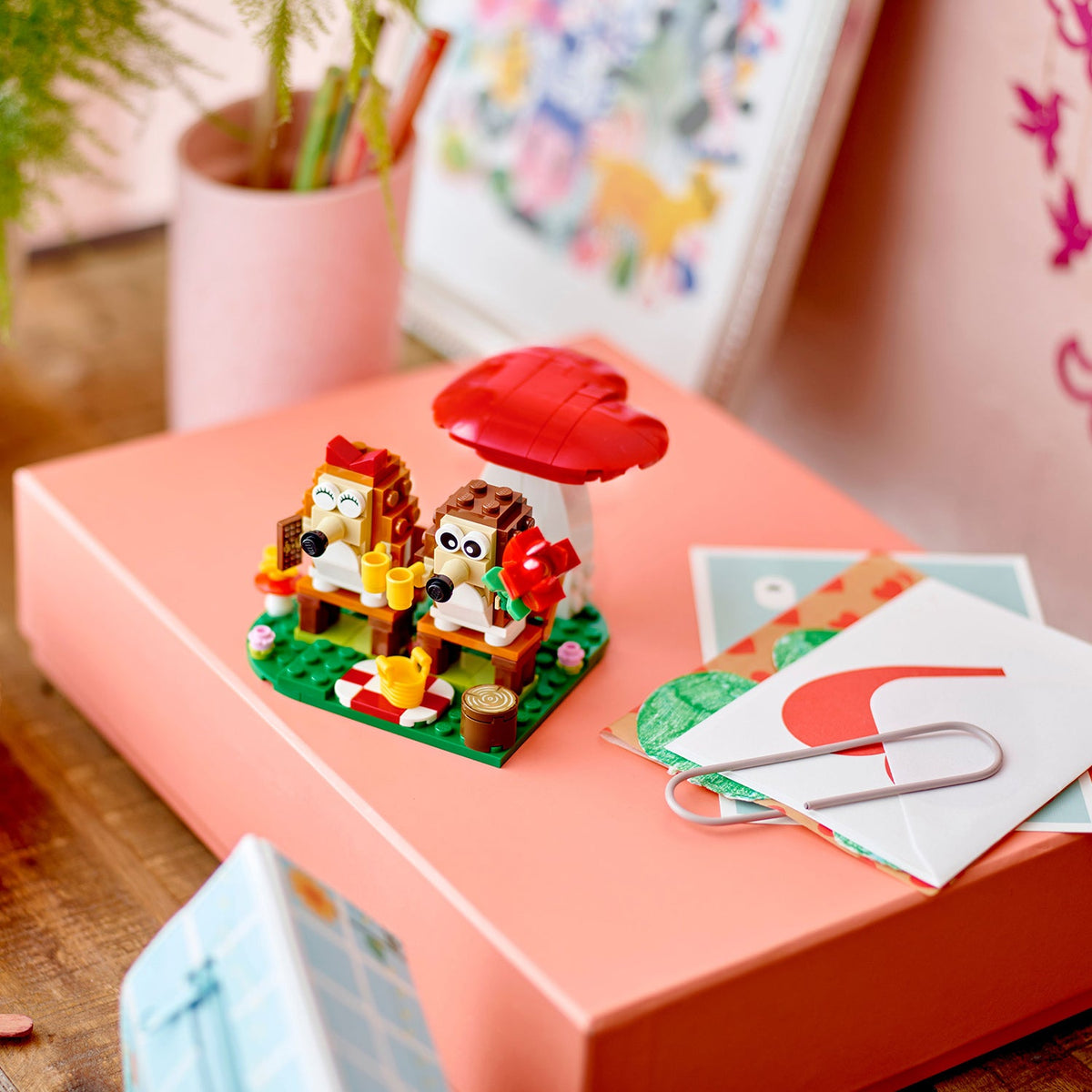 LEGO® Hedgehog Picnic Date