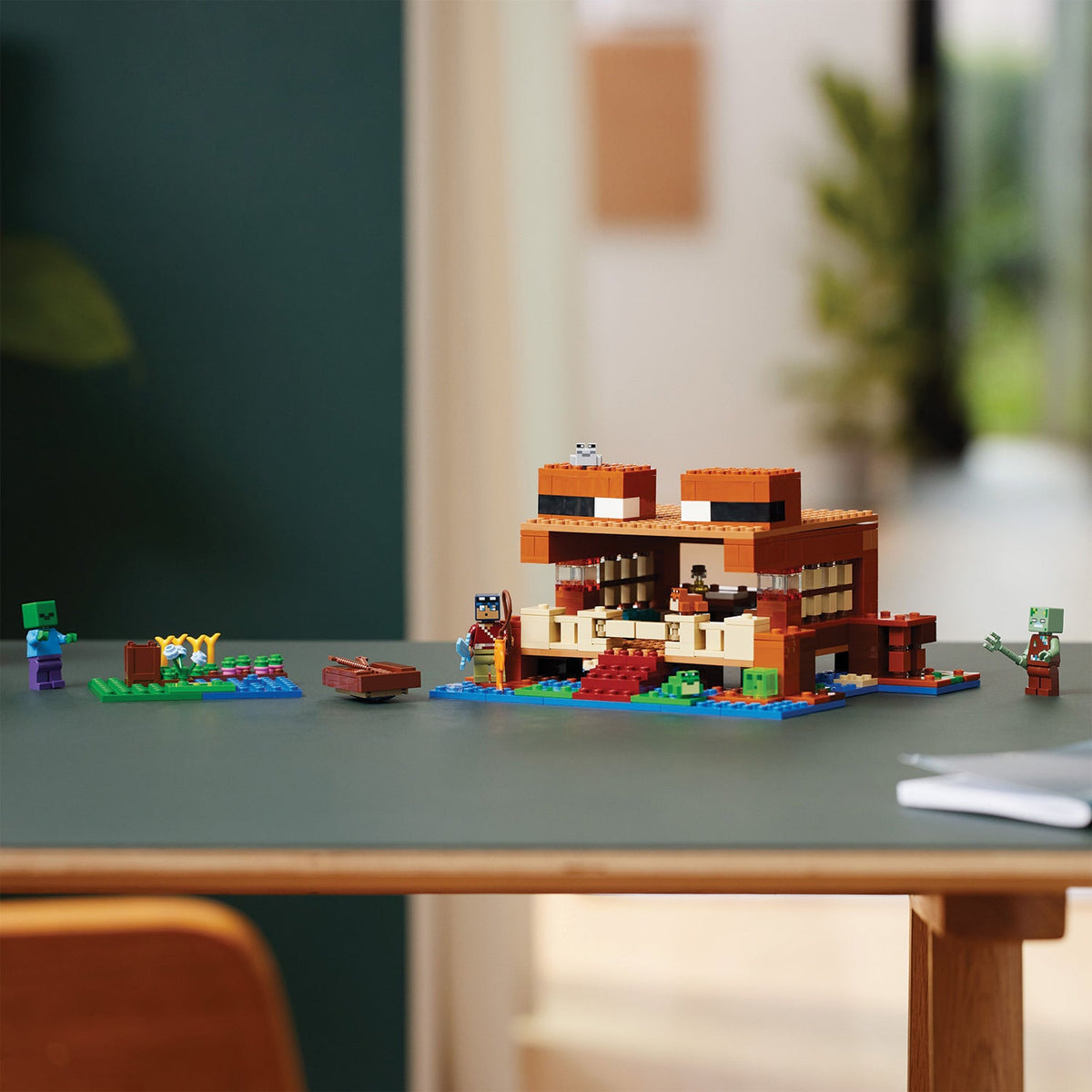 LEGO® Minecraft® The Frog House