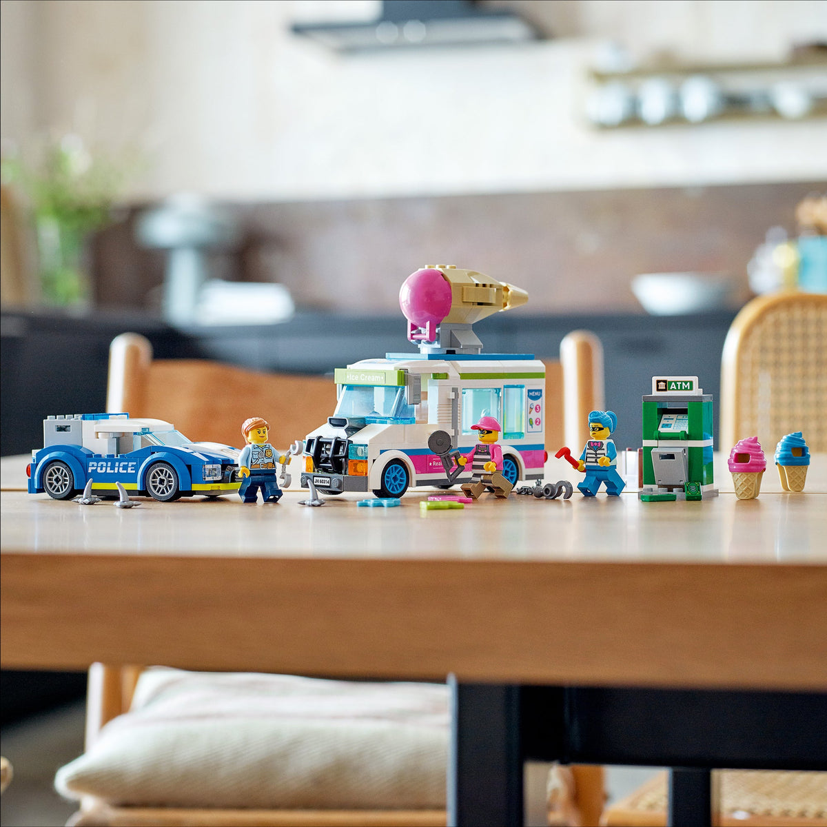 LEGO® City Cream Truck Police Chase