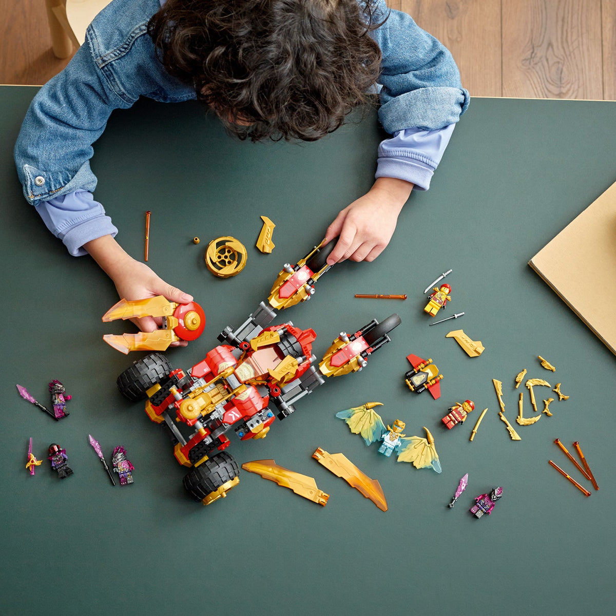 LEGO® NINJAGO® Kai’s Golden Dragon Raider