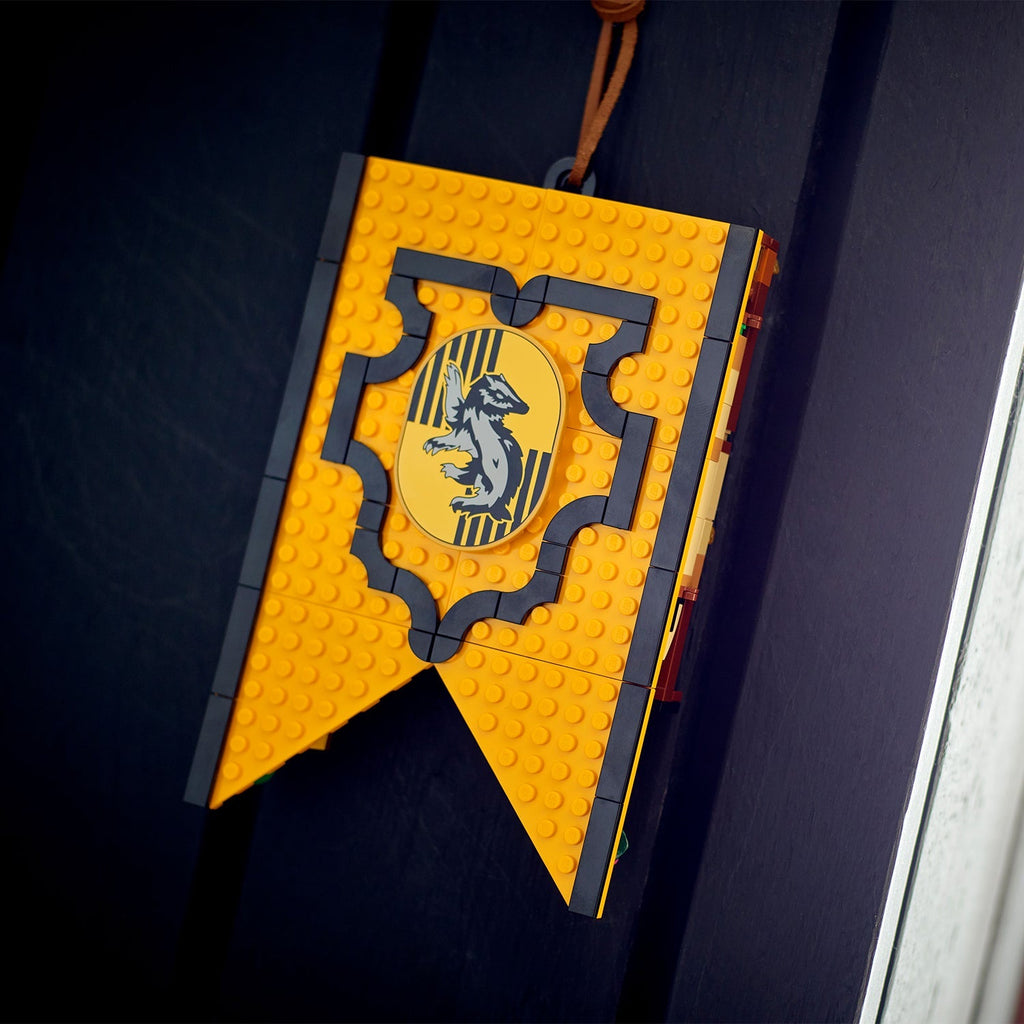LEGO® Harry Potter™ Hufflepuff™ House banner