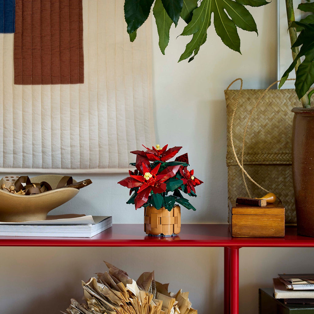 LEGO® Icons Poinsettia
