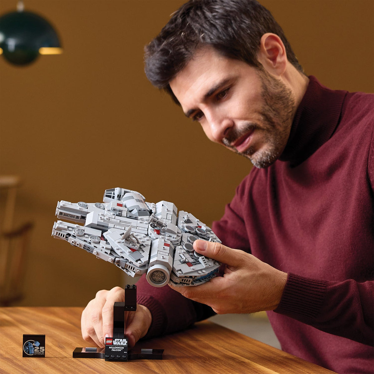 LEGO® Star Wars Millennium Falcon™