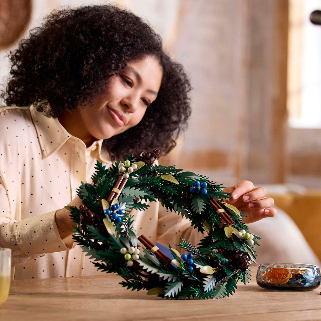 LEGO® Icons Wreath
