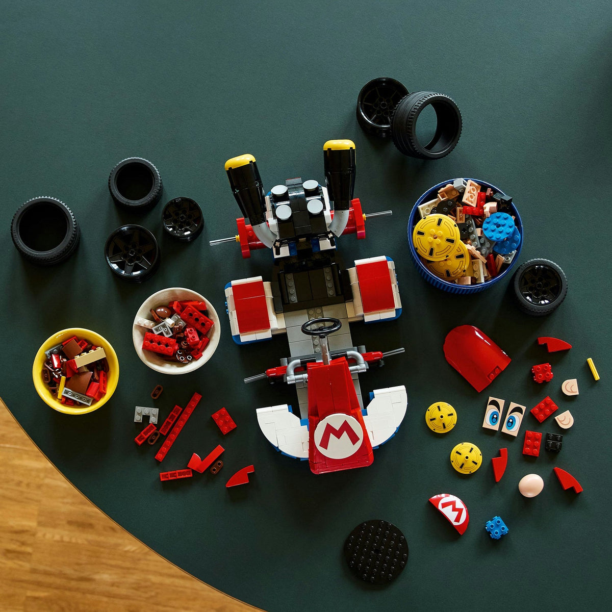 LEGO® Super Mario™: Mario Kart™ – Mario & Standard Kart