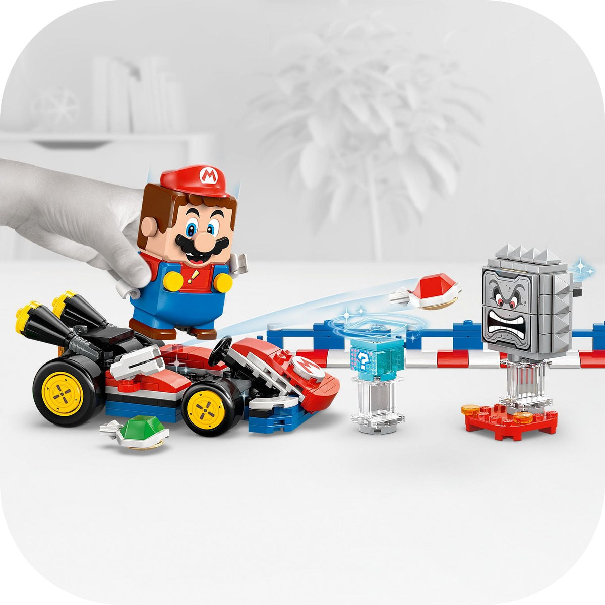 LEGO® Super Mario™: Mario Kart™ – Interactive LEGO® Mario™ & Standard Kart
