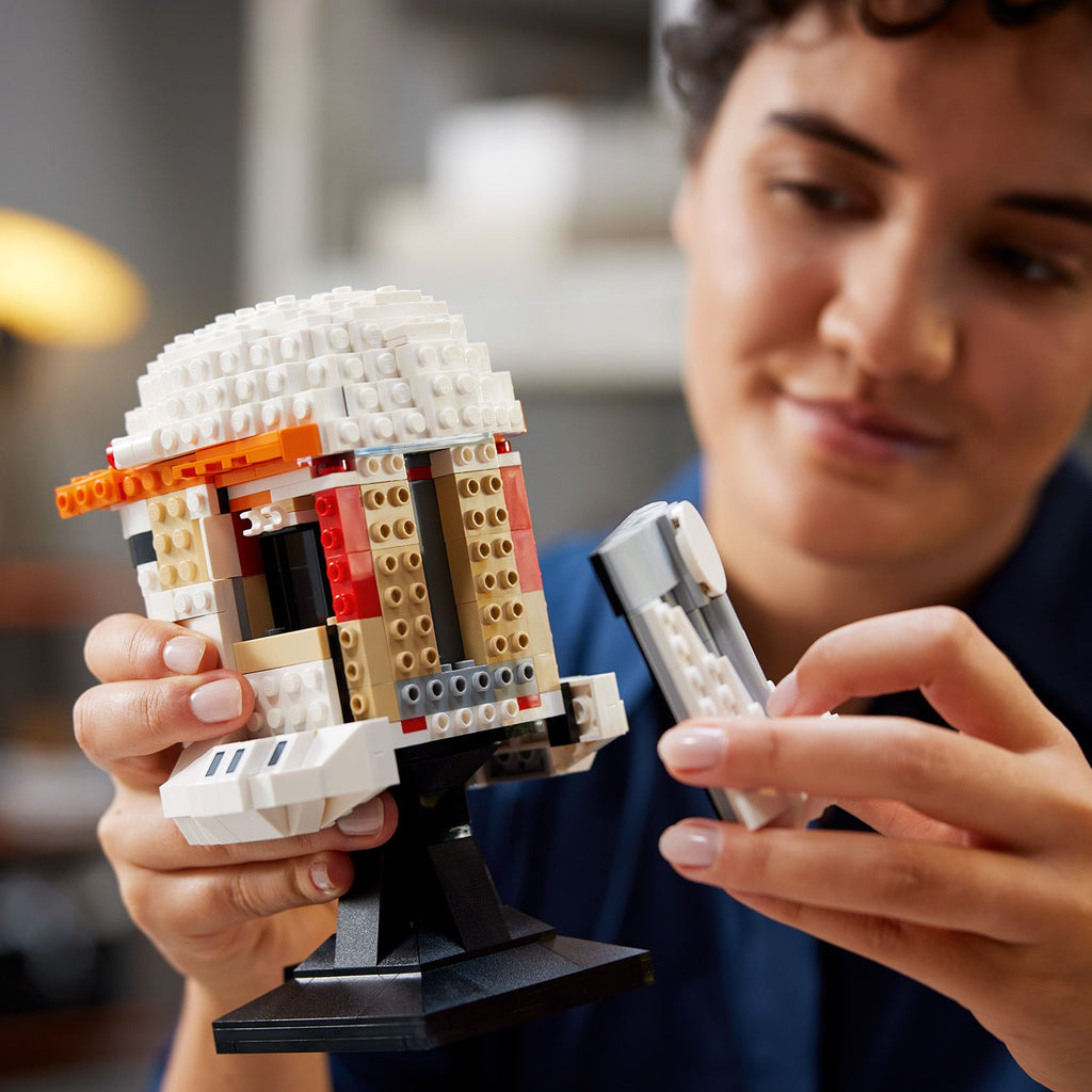 LEGO® Star Wars™ Clone Commander Cody™ Helmet