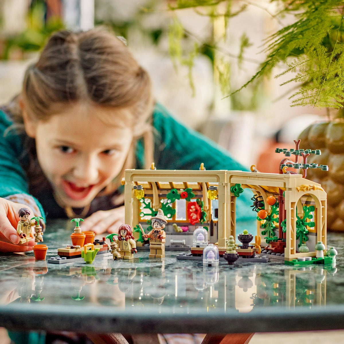 LEGO® Harry Potter™ Hogwarts™ Castle: Herbology Class